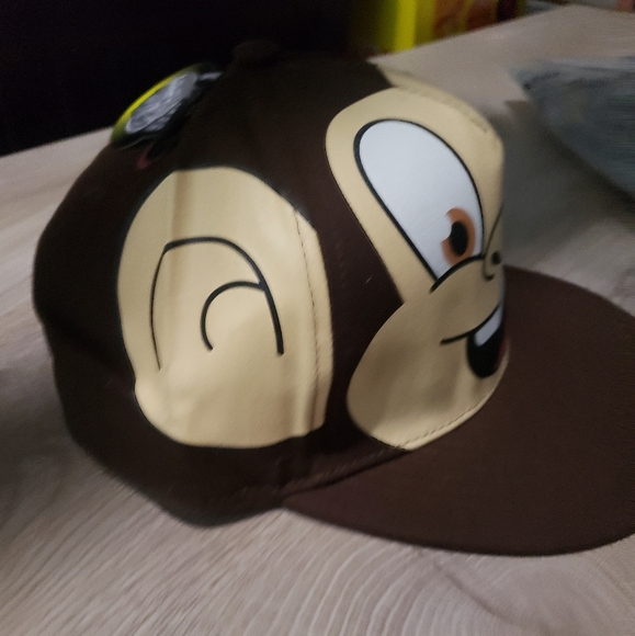 Monkey Hat - Picture 2 of 3
